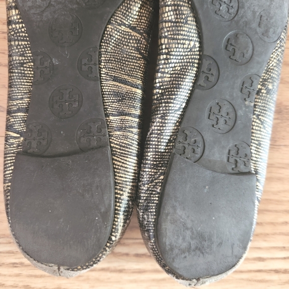 Tory Burch Black and Gold Flats, Size 8/True Size 7.5 - Picture 10 of 11